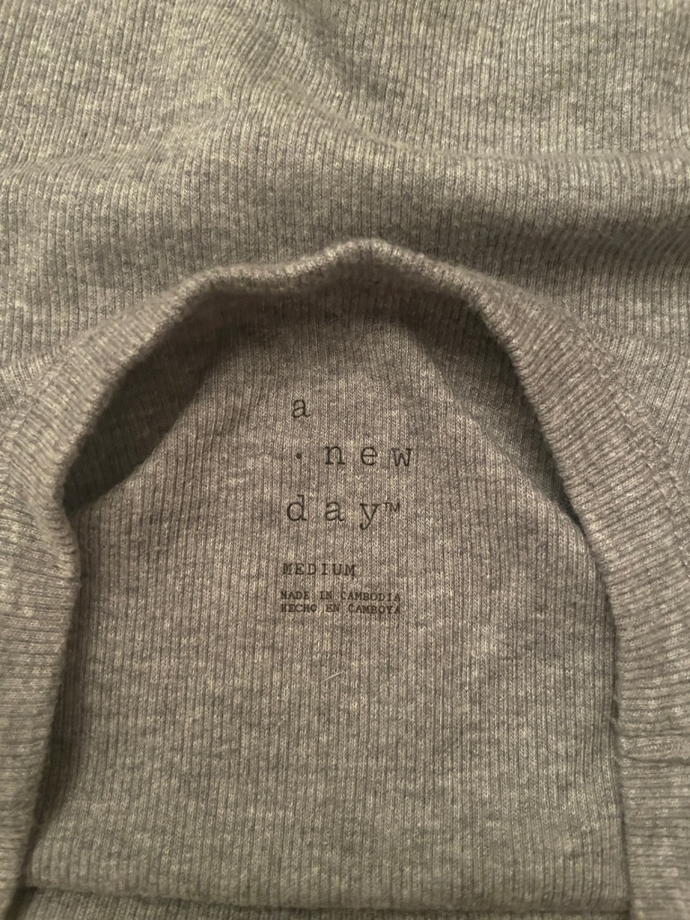 Gray Ribbed Halter Tank Top - Picture 2 of 6